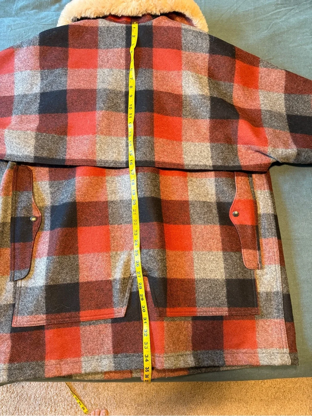 FILSON - Lined Mackinaw Wool Packer Coat in Black / Charcoal / Rust, Men’s 3XL